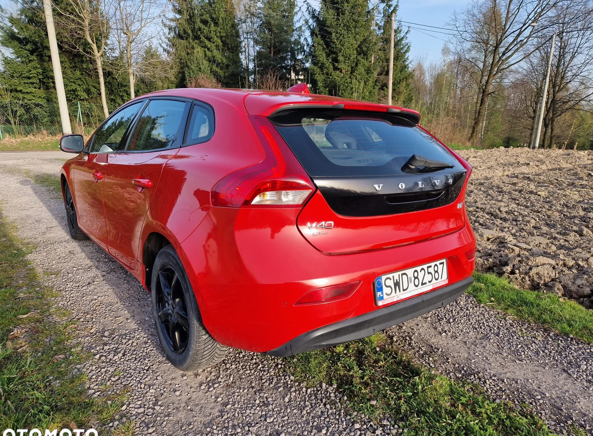 Volvo V40 cena 48000 przebieg: 128126, rok produkcji 2016 z Trzcińsko-Zdrój małe 79